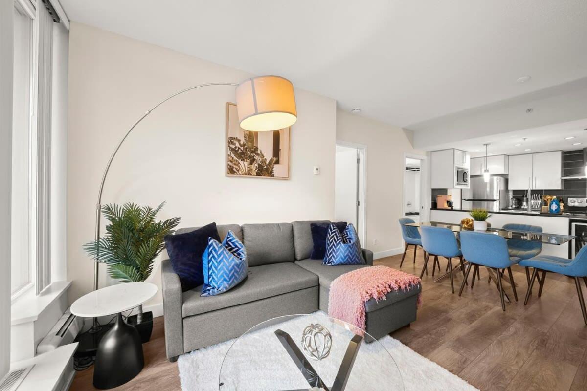 Dazzling Condo By Stadium Downtown With Free Parking Vancouver Exterior photo