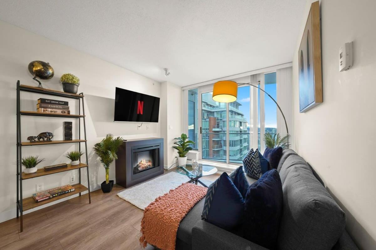 Dazzling Condo By Stadium Downtown With Free Parking Vancouver Exterior photo